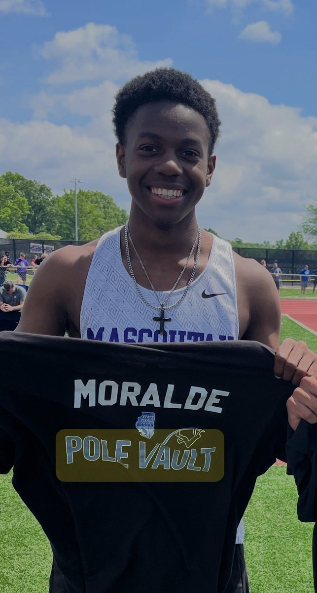 Robert Williams breaks his own school record in pole vault today at the Triad Knight Invitational!!