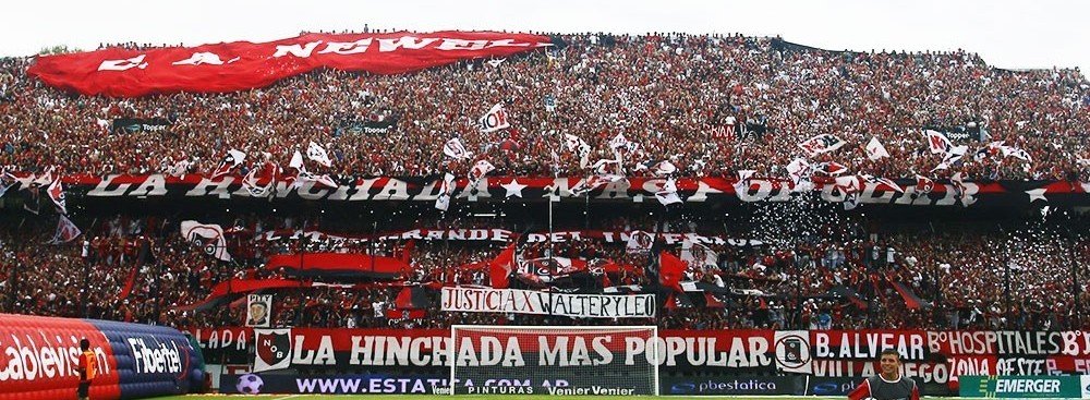 Yo sé que vendrán buenos tiempos 🔴⚫
LA HINCHADA MAS POPULAR.