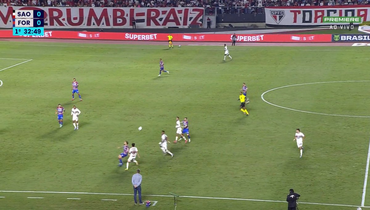 Premiere tweet media