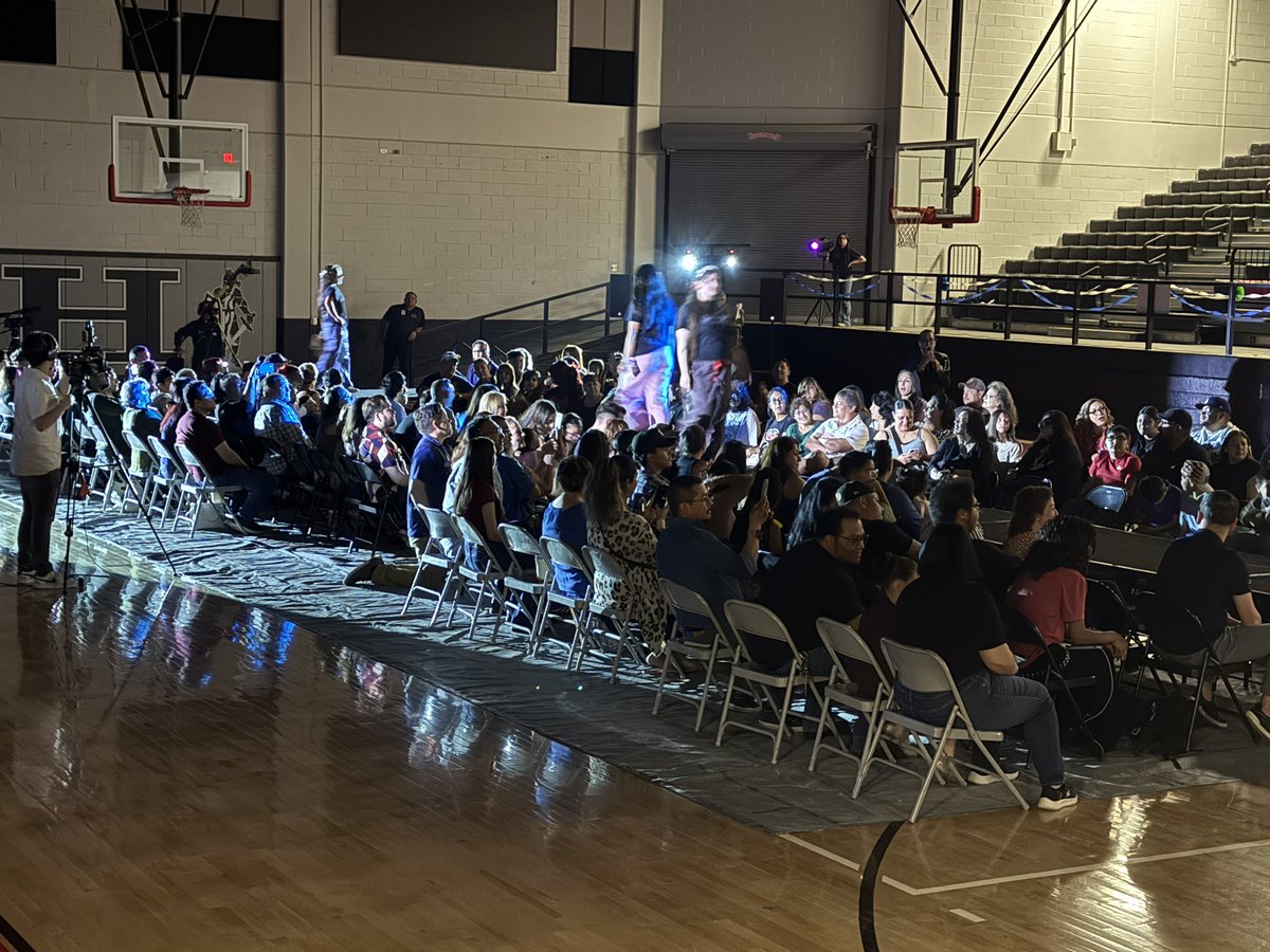 Brian Flores (@mrbflores_) on Twitter photo Amazing Fashion Show tonight <a href="/JMHanksHigh/">J.M. Hanks High School</a> by <a href="/hanksfashion_/">Hanks Fashion|FCCLA</a>! Join our TSA State Fashion-qualifying team at #TheKingdom—enroll now!
hanks.yisd.net/o/yisd/page/my…
<a href="/HanksGutierrez/">Danny Gutierrez</a> <a href="/bre_terrazas/">Brenda Terrazas</a> Amazing Fashion Show tonight <a href="/JMHanksHigh/">J.M. Hanks High School</a> by <a href="/hanksfashion_/">Hanks Fashion|FCCLA</a>! Join our TSA State Fashion-qualifying team at #TheKingdom—enroll now!
hanks.yisd.net/o/yisd/page/my…
<a href="/HanksGutierrez/">Danny Gutierrez</a> <a href="/bre_terrazas/">Brenda Terrazas</a>