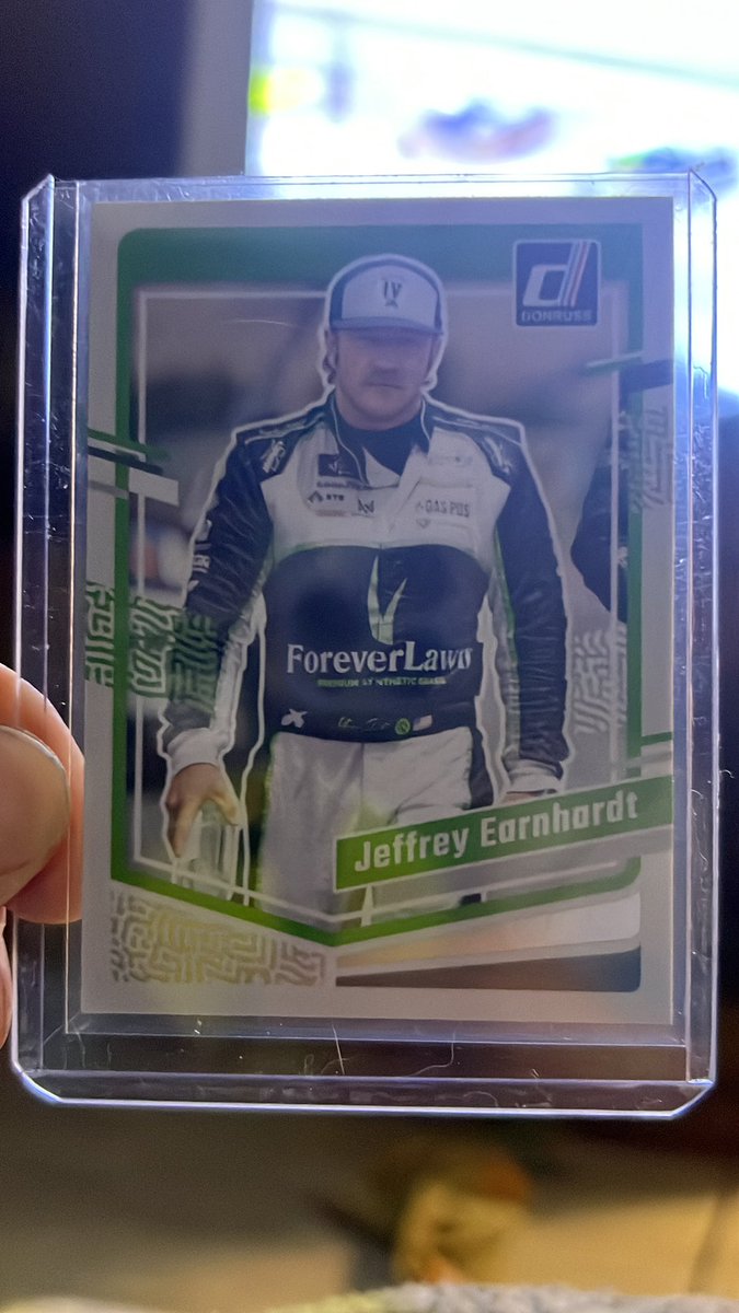 rangle22's tweet image. Curious if @JEarnhardt1 will be racing @DAYTONA this summer?  Has the rest of his schedule been posted yet?  He’ll be at Nashville, I think.