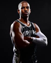 Now Playing: Tchaikovsky: Swan Lake, Op. 20, Act 2: No. 10, Scene. Moderato