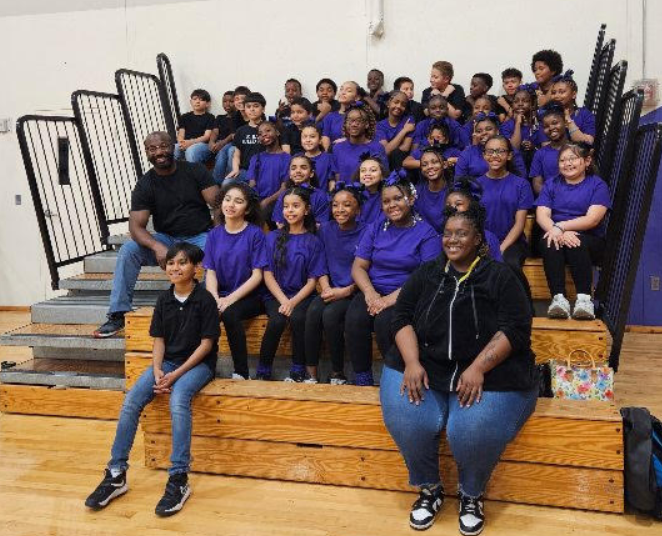 JohnStem_EISD's tweet image. 👏💃 The young ladies of E. Ray Elementary School delivered a wonderful step routine at the talent show hosted by the Everman Lions Club! 🌟🎶 So much grace, power, and pride! 🎤 #StepTeam #TalentShow #GirlPower #EvermanLionsClub