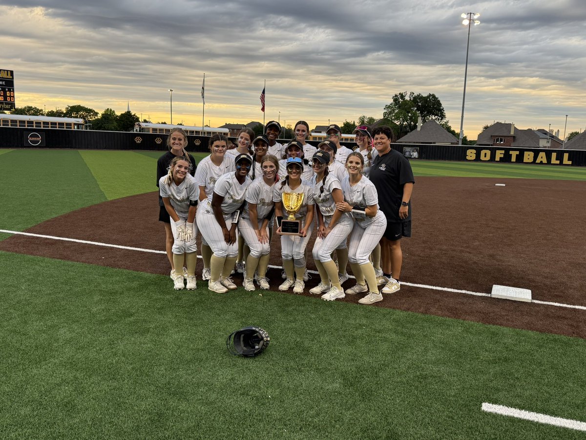 Panthers, East sweeps second round of playoffs! Plano! Plano! East! East!