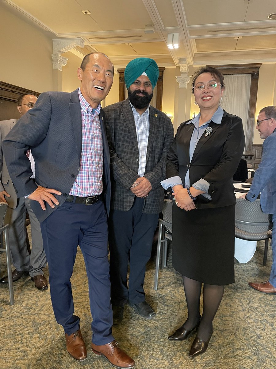 Jason Luan (@jasonluan88) on Twitter photo Delighted attending the Eid al-Fitr Celebration at McDougall Center, hosted by Hon. Minister <a href="/yaseenUCP/">Muhammad Yaseen</a> with Minister <a href="/mickeyamery/">Mickey Amery</a>, MLA <a href="/CdeJongeAB/">Chantelle de Jonge</a> & many community & faith leaders. #Ramadan #Love #Peace #Gratitude #Charity Delighted attending the Eid al-Fitr Celebration at McDougall Center, hosted by Hon. Minister <a href="/yaseenUCP/">Muhammad Yaseen</a> with Minister <a href="/mickeyamery/">Mickey Amery</a>, MLA <a href="/CdeJongeAB/">Chantelle de Jonge</a> & many community & faith leaders. #Ramadan #Love #Peace #Gratitude #Charity