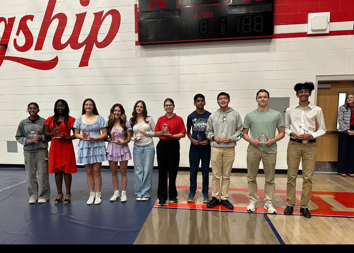 KileyGuin's tweet photo. Got recognised for being top 10 in my class at Texan honours on Wednesday! So glad I got the opportunity to be recognised with my classmates and a few friends. https://t.co/qt5YwoXqT6