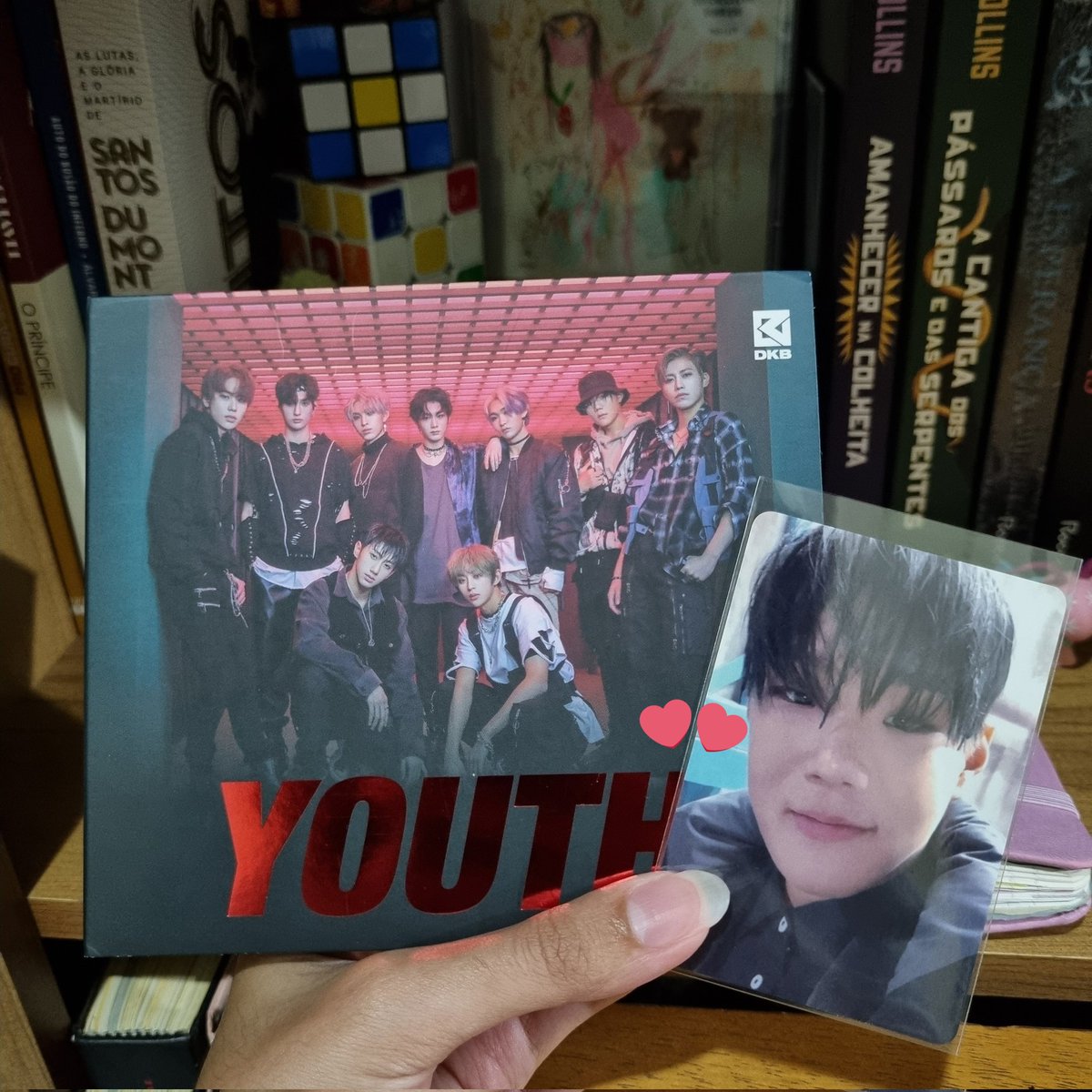 babyseaberry's tweet image. ˙ . ꒷ 🐻 . 𖦹˙— feedback ultra super hiper mega positivo pra @tinycookies_ por toda transparência e atenção durante todas as cegs 🩷 o álbum chegou muito bem embalado e com brindes lindos!