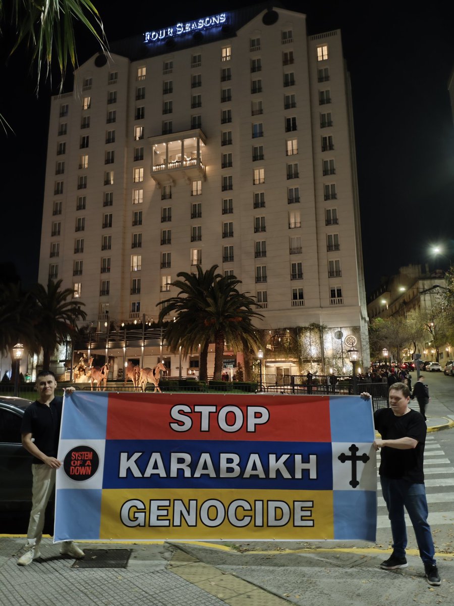 hernanjhs's tweet photo. #SystemOfADown @serjtankian @daronmalakian  @ShavoOdadjian @JohnDolmayan STOP KARABAHK GENOCIDE. + ARGENTINA https://t.co/QjWoaGln8Z
