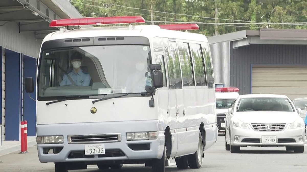 【容疑認める】“全裸”姿で筑波大学内を歩き…公然わいせつの現行犯で自称・医師の男逮捕
news.livedoor.com/article/detail…

男は1日午前、筑波大学内を全裸で歩き、公然わいせつの現行犯で逮捕された。警察によると、現場は学生宿舎が密集しているエリアだったという。