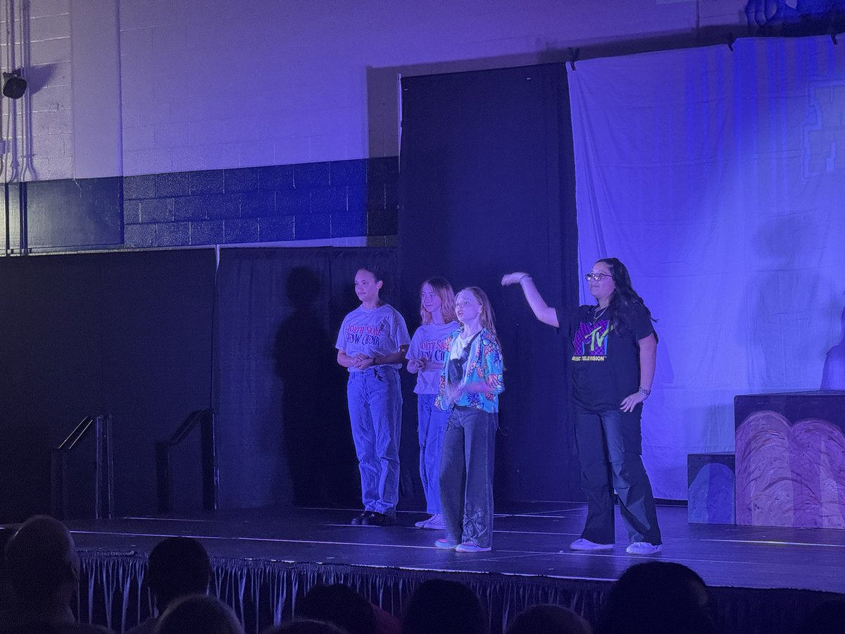 WOW! What a terrific musical at Jay Stream Middle School tonight. Mean Girls Jr. was amazing. A Huge Shout out to the fantastic cast, crew and directors. Bravo!! Great things happening in CCSD93! <a href="/CCSD93/">CCSD93</a> @JSPrincipalD93