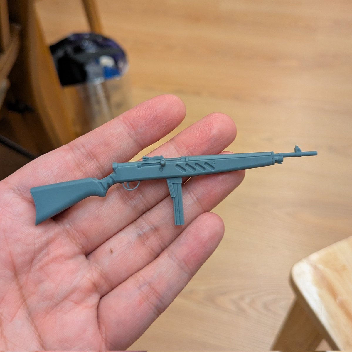 KH_TAIWAN's tweet image. ターニャのSIG MKMS。
ハンドパーツを独立パーツにするかどうかでしばらく悩みましたが、塗装効率や仕上がりを考慮して、手間でも分割することにしました。