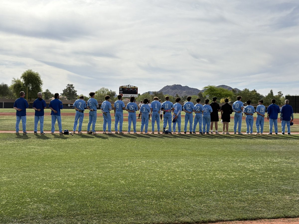 TBird_baseball's tweet photo. The connections from player to player and player to coach are special. Thank you coaches, players and parents for a great season! https://t.co/TOIKKb6gby