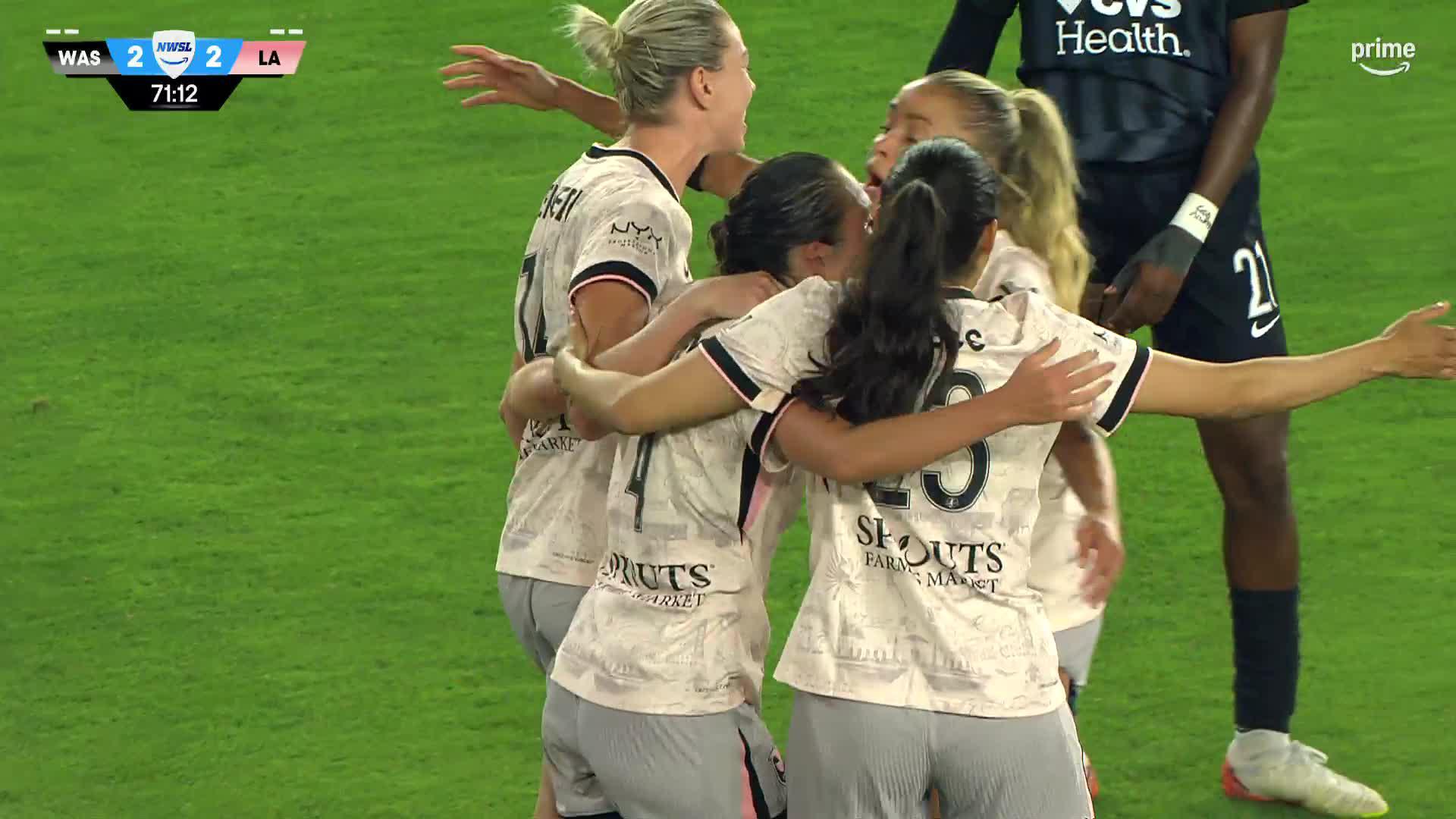 Angel City's patience pays off - the build up to this Katie Zelem goal is 🤌