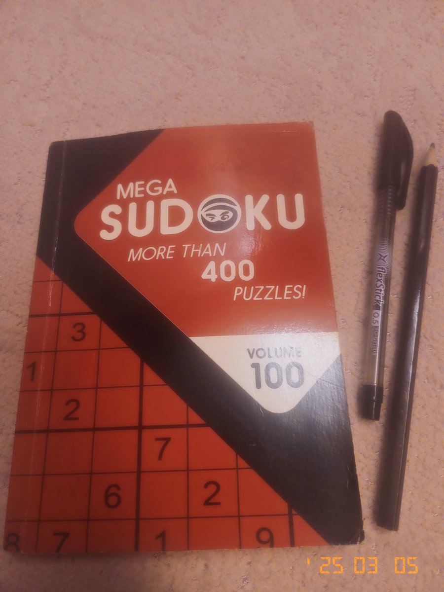 studyingsiya's tweet image. #sudoku for breakfast, hehehehe.
