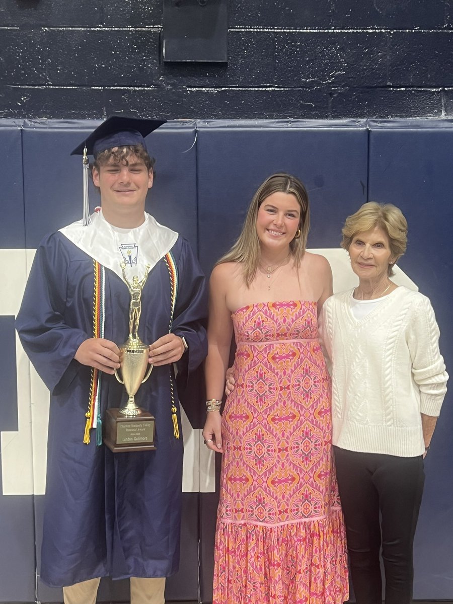 the Charlotte Yokely Memorial Award goes to a Student-Athlete that exhibits Academics, Service &amp; Leadership; congrats to this year’s recipient <a href="/landongal4/">Landon Gallimore</a> Well Deserved! GO 🐻🎓 <a href="/MACSchools/">Mount Airy City Schools</a> <a href="/granitesquad/">GSOD</a> <a href="/MrCoryLeeSmith/">Cory Smith</a> <a href="/MABearHistorian/">MA Bears Historian</a> <a href="/AbbyGallimore1/">Abby Gallimore</a>