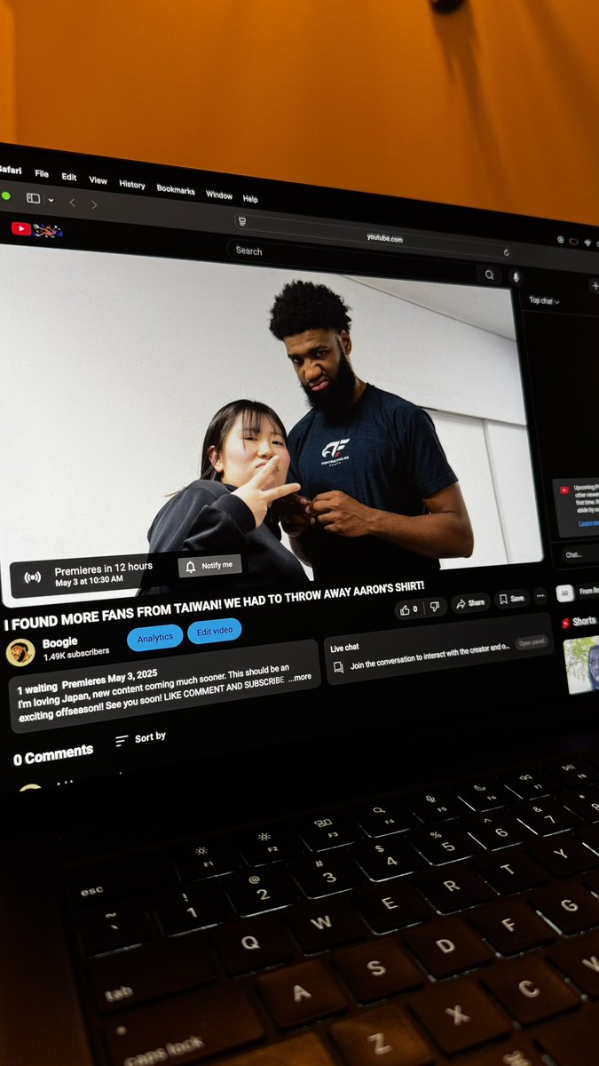 NEW VLOG OUT! GO SHOW LOVE ♥️
youtu.be/pyywKI25D5I?si…