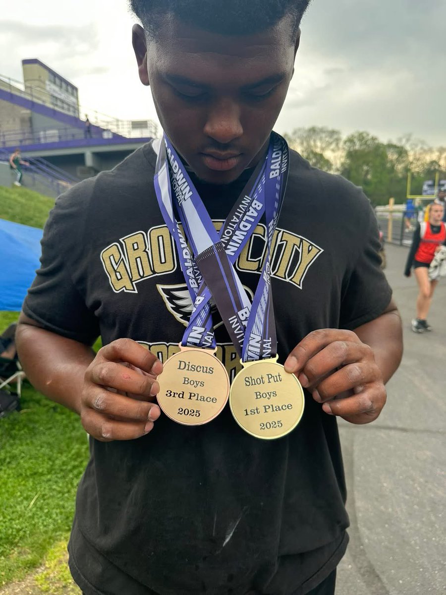 Bob Greenburg (@bobgreenburg) on Twitter photo Another big day for Grove City's Delathian Boanes at the Baldwin Invitational!!
1st in shot put - 57’ 🥇
3rd in discus - 152’ 🥉
<a href="/DelathianBoanes/">DeLathian Boanes</a> Another big day for Grove City's Delathian Boanes at the Baldwin Invitational!!
1st in shot put - 57’ 🥇
3rd in discus - 152’ 🥉
<a href="/DelathianBoanes/">DeLathian Boanes</a>
