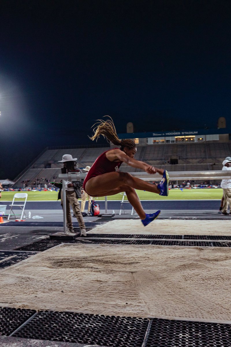 New outdoor PR in the long jump for our girl Maddy Childress ~ 5.95m 🤙