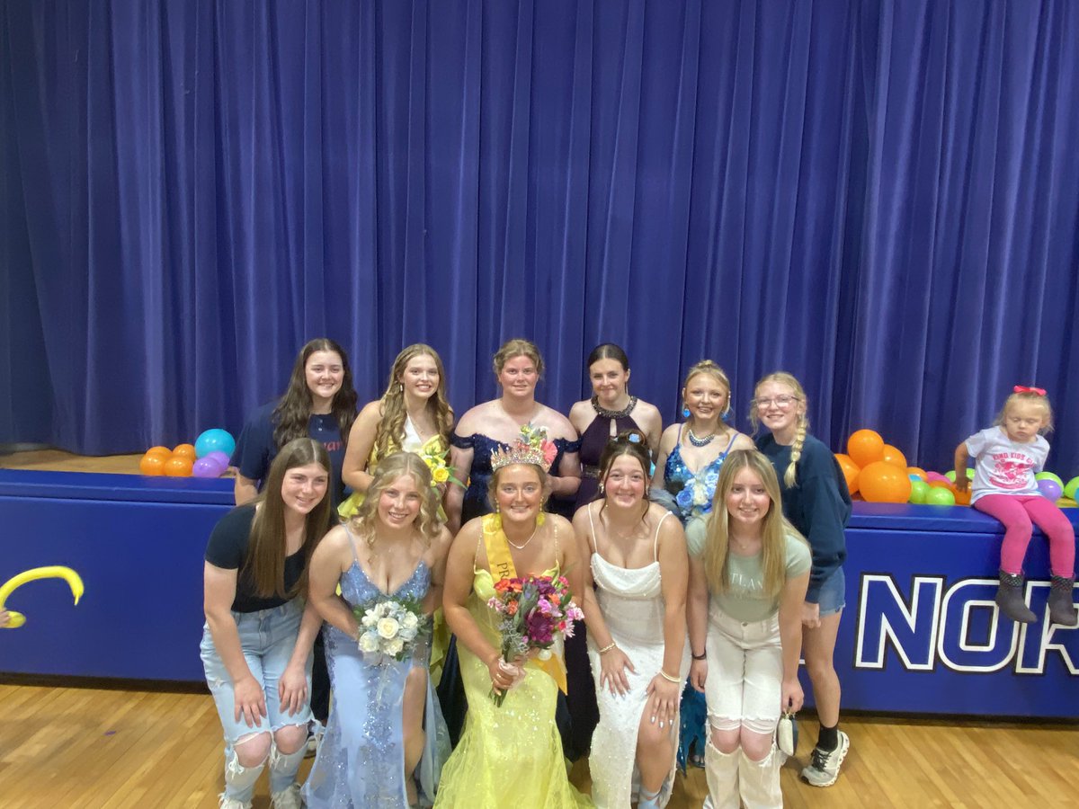 Newark HS softball tweet media