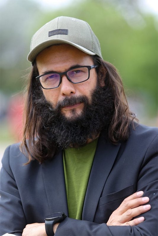 Maggi_Patriota's tweet photo. Alguien más piensa que Marcelo Lagos es un activista de extrema izquierda más que un académico geógrafo y especialista en terremotos? 
👊🏻🖖🏻 https://t.co/Zc8hP6WYor