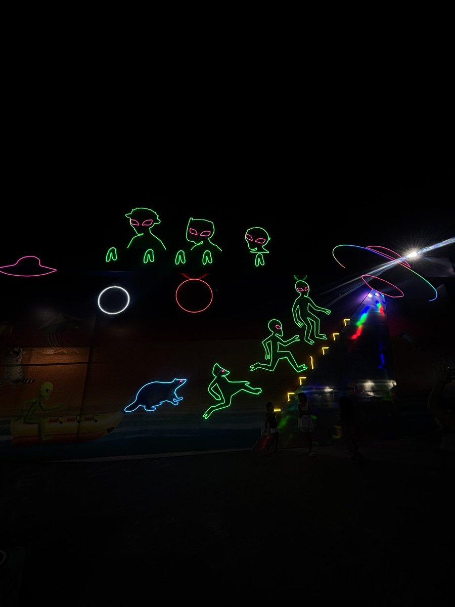 E🌙🩵 tweet media