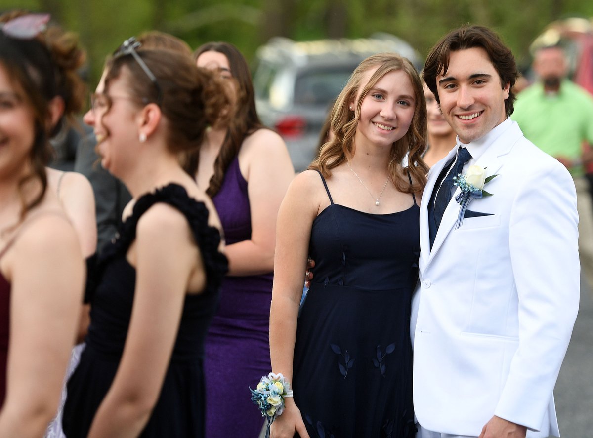 Jason Malmont (@jmalmont) on Twitter photo The Boiling Springs High School Prom took place Friday, May 2, 2025, at The Barn at Creek's End. Students gathered before the dance to pose for photos and spend time with friends. We'll have a giant photo gallery up in the morning at The Sentinel. <a href="/cumberlink/">The Sentinel</a>. @south_middleton The Boiling Springs High School Prom took place Friday, May 2, 2025, at The Barn at Creek's End. Students gathered before the dance to pose for photos and spend time with friends. We'll have a giant photo gallery up in the morning at The Sentinel. <a href="/cumberlink/">The Sentinel</a>. @south_middleton