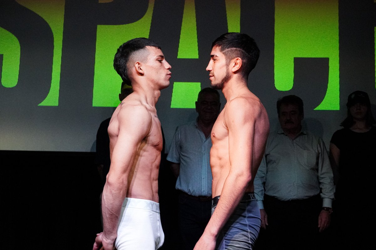 TNTSportsAR's tweet photo. Se viene una nueva noche de #CombateSpace 🥊💥 por la pantalla de TNT Sports 📺
📆 Este sábado 3 de abril, desde las 23 hs, estarán en juego dos títulos sudamericanos, además de un clásico de alto voltaje 🔥
▶️ Ángel Arancibia 🆚 Claudio Laviñanza
🏆 Título Sudamericano Gallo
▶️ Yoselin Poma 🆚 Vanesa Taborda
🏆 Título Sudamericano Supermosca
▶️ Yerry Bentancourt 🆚 José Luis Velásquez
🥊 Supergallo a 10 Rounds
¡No te lo pierdas!
#CombateSpace |
@aranoboxok