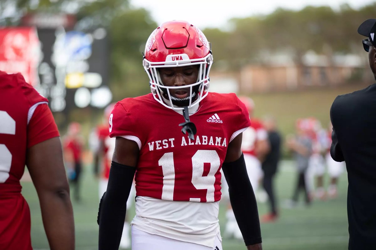 Javarski”3️⃣” Lanier (@javarskil) on Twitter photo Blessed to receive my first offer from UWA✨ #GS <a href="/BJones5_/">Bruce Jones II</a> <a href="/starbo06/">Bo Scarbrough</a> <a href="/HallTechSports1/">Hall-Tech Sports</a> <a href="/CHSFalconsFTBL/">CHSFalconsFTBL</a> <a href="/UWAAthletics/">UWA Athletics</a> <a href="/DeMario_Pippen/">Led By God</a> Blessed to receive my first offer from UWA✨ #GS <a href="/BJones5_/">Bruce Jones II</a> <a href="/starbo06/">Bo Scarbrough</a> <a href="/HallTechSports1/">Hall-Tech Sports</a> <a href="/CHSFalconsFTBL/">CHSFalconsFTBL</a> <a href="/UWAAthletics/">UWA Athletics</a> <a href="/DeMario_Pippen/">Led By God</a>