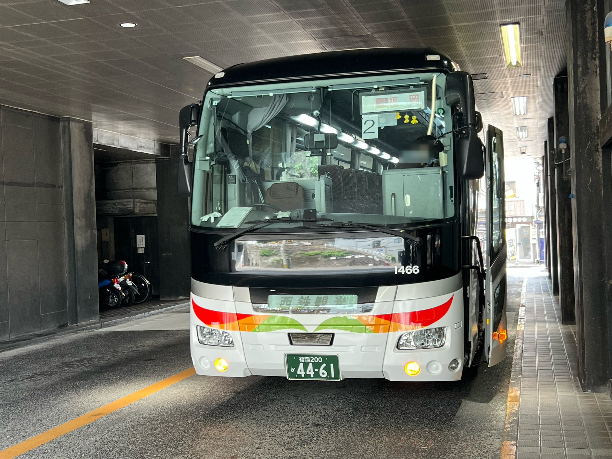 バスコレクション改造新型ガーラ西鉄観光バス福岡ツアーカラータイプ(福岡県) バスコレクション改造新型ガーラ西鉄観光バス福岡ツアーカラータイプ