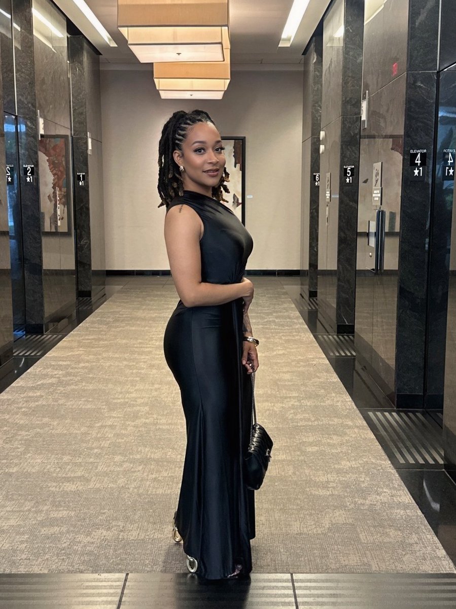 CeeNotesOnly's tweet image. Timeless.