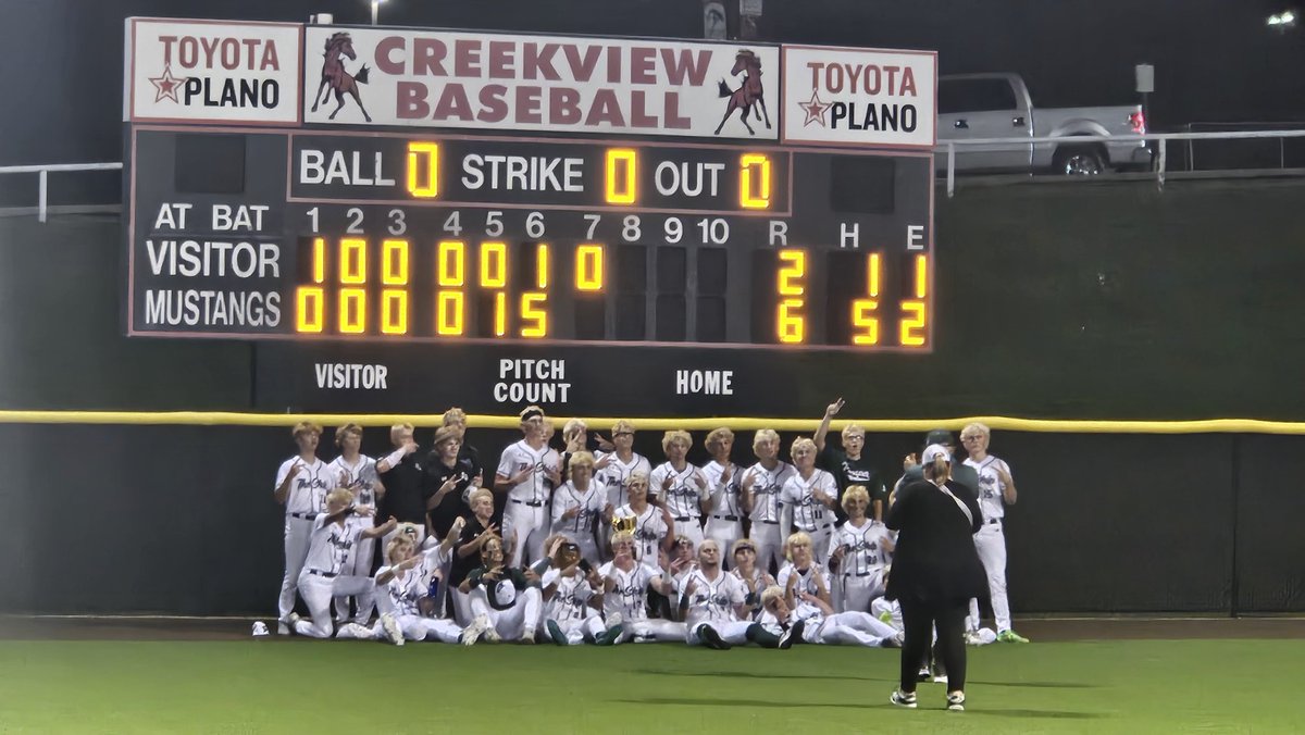 CAvants_SLM's tweet photo. FINAL:
@ThePHSBaseball 6
@FMJagsHardball 2
5-run 6th inning the pivotal frame for Prosper.
6 hits by 6 players, Maddox &amp; Sandusky with 2 RBIs each.
Vincent goes 6 IP w/ 12 strikeouts, gives up 2 runs but finishes with a no-hitter intact.
Eagles your 5-6A/6-6A bi-district champs! https://t.co/7pQGCST3RQ