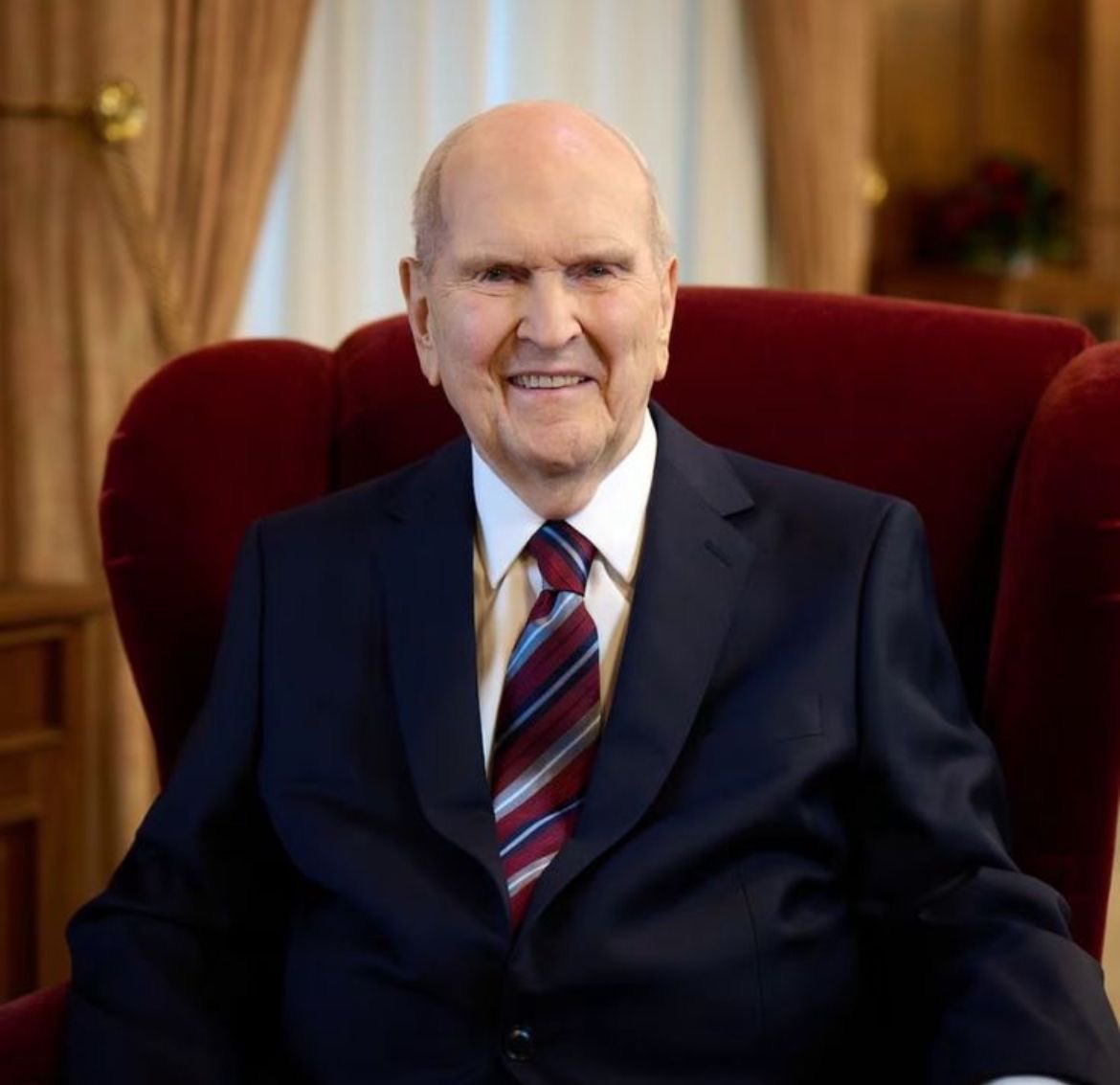 “as you choose to let God prevail in your lives, you will experience for yourselves that our God is ‘a God of miracles’”

-President Russell M. Nelson