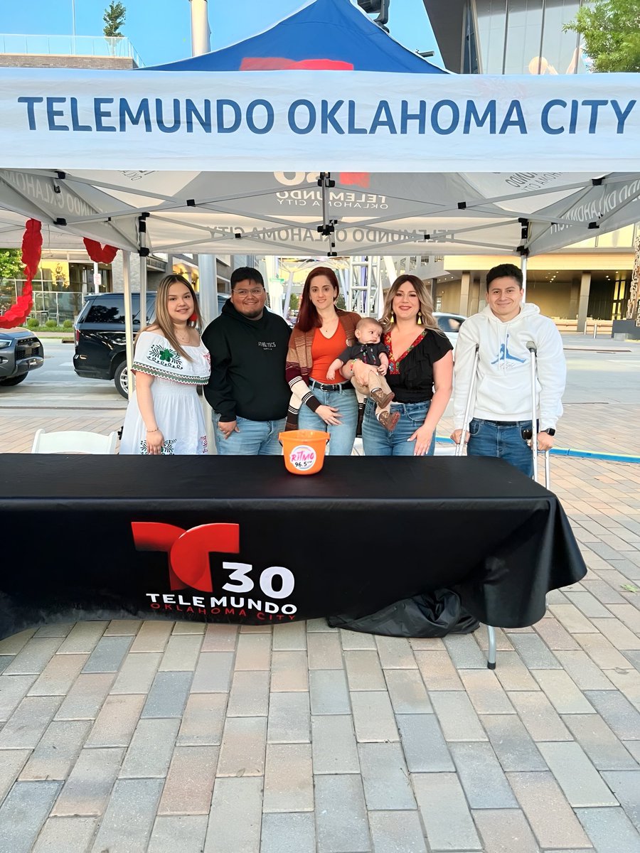 Su equipo de Telemundo Oklahoma estuvo presente en el evento de Cinco de Mayo en el parque Scissortail organizado por la cámara de comercio hispana en Oklahoma City. Disfrutamos el evento y esperamos verlos el próximo año nuevamente.