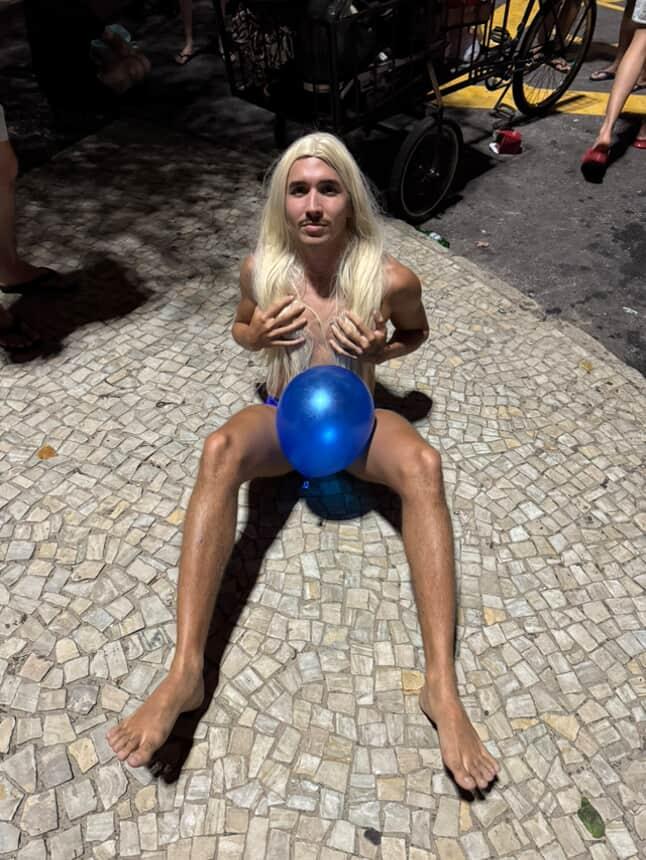 rafafrrr's tweet image. TEVE ARTPOP NA PRAIA SIM, E FOI O DIA MAIS EXTRAORDINÁRIO DA MINHA VIDA (VALIDADE ATÉ DAQUI UMAS HORAS) 😭💗😭💗🔵😭🫶🏼🗣️🫶🏼💗🗣️💗😭💗🗣️😭🫶🏼😭🔵🔵🔵🔵🔵