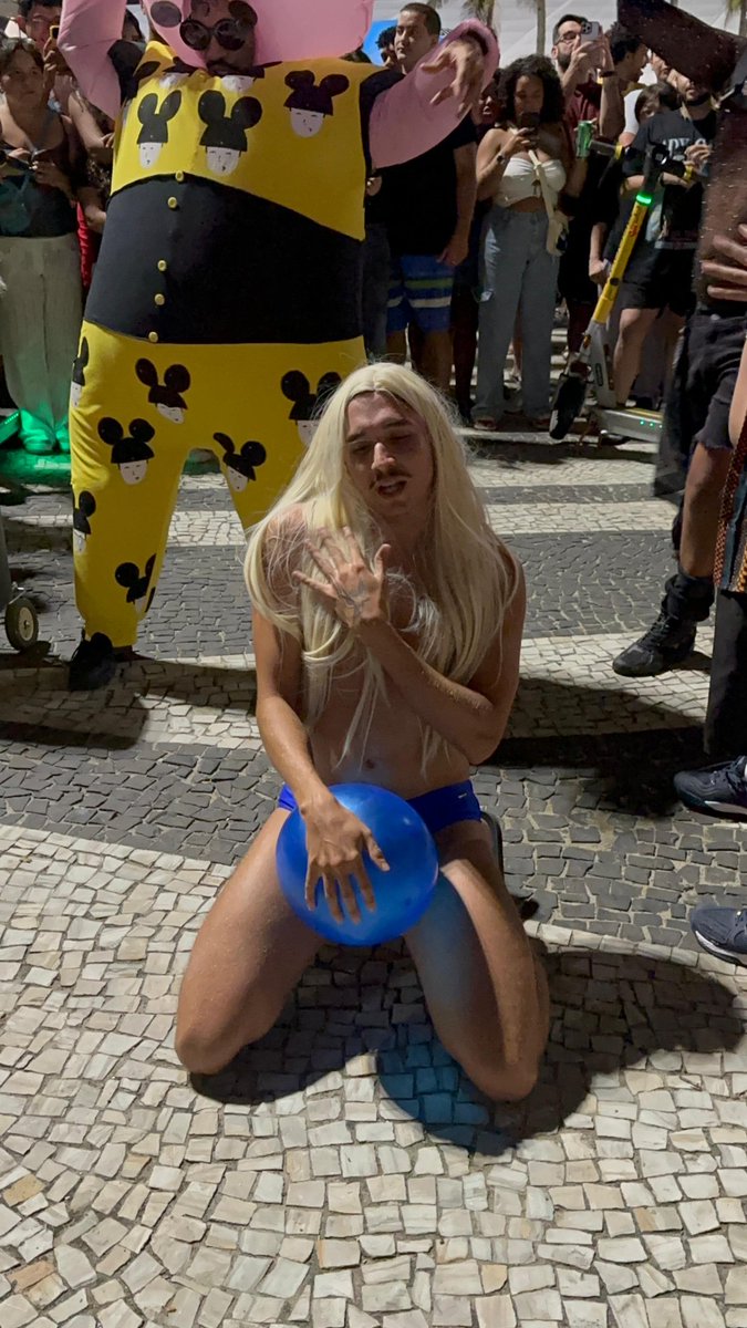 rafafrrr's tweet image. TEVE ARTPOP NA PRAIA SIM, E FOI O DIA MAIS EXTRAORDINÁRIO DA MINHA VIDA (VALIDADE ATÉ DAQUI UMAS HORAS) 😭💗😭💗🔵😭🫶🏼🗣️🫶🏼💗🗣️💗😭💗🗣️😭🫶🏼😭🔵🔵🔵🔵🔵