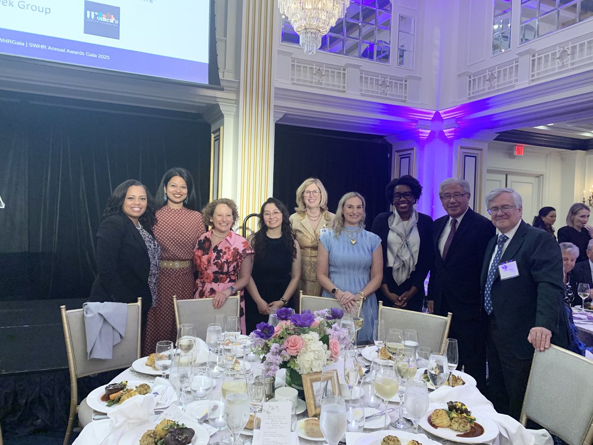 docwithapurpose's tweet image. Inspired after the @SWHR 35th Gala!
Dr. Anita Ravi delivered a powerful keynote on “cross guards” those who help us navigate tough crossings. Her PurpLE Health Foundation is life changing! Honored to celebrate @SenCapito @RepUnderwood Kim Love & Dr Teresa Woodruff #WomensHealth
