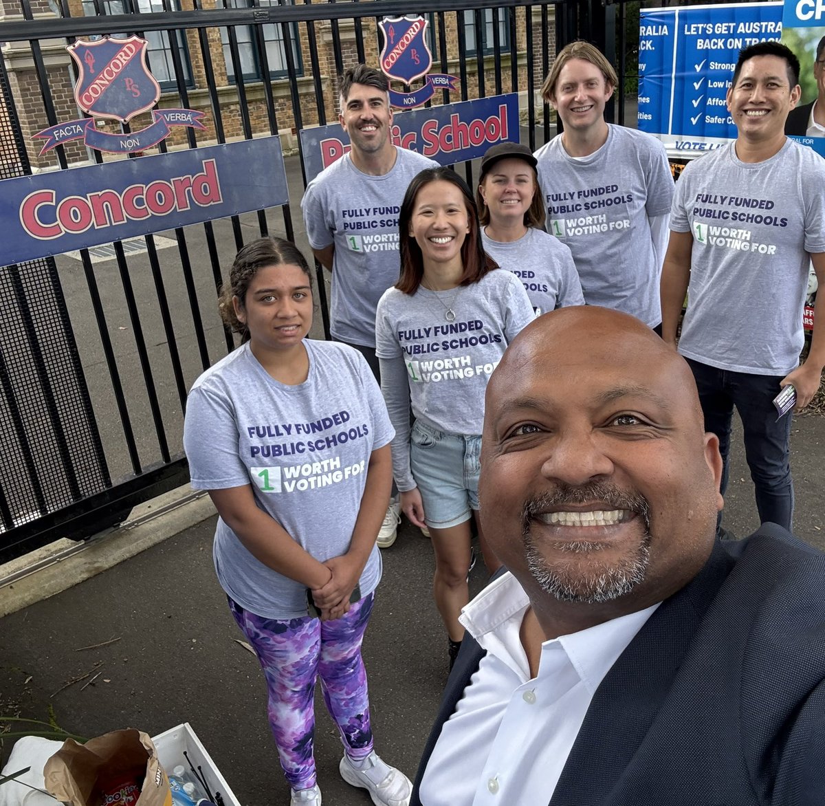 henryrajendra's tweet photo. Give it up for our volunteers across the Reid electorate!! Thank you!!
#RebuildWithTAFE
#DontRiskDutton #ForEveryChild https://t.co/EfzVEoD6Zx