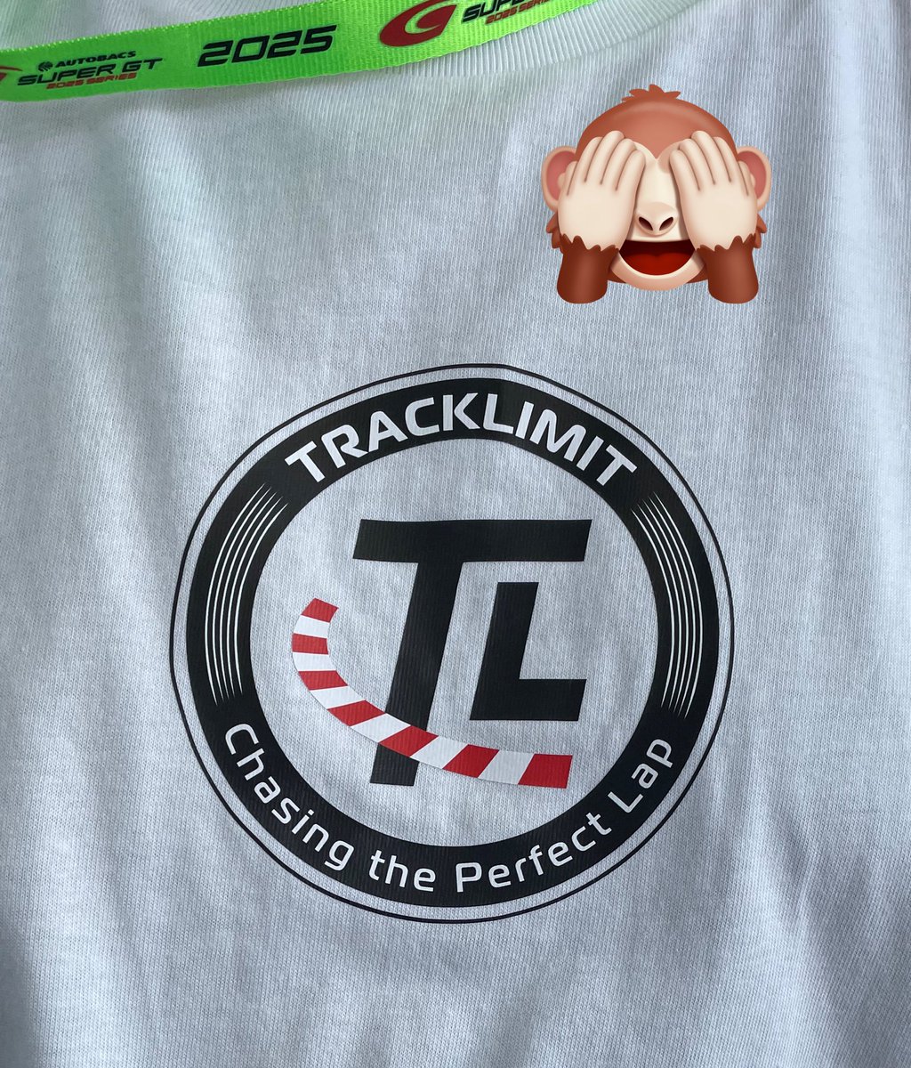 rgnagoya's tweet photo. 【店長大失態】#TRACKLIMIT キャップ🧢
を忘れる、、、
変わりの目印として、
#TRACKLIMIT Tシャツを着用しています
42番ピットでこの後ピットウォークでお待ちしています👀 https://t.co/fNcgzVDAtn