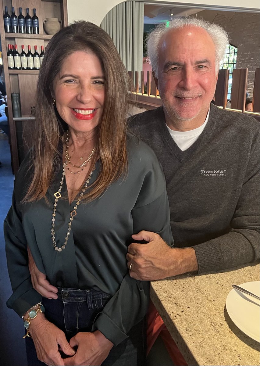 maritererbellas's tweet image. Anniversary #41 and counting!
Se agapó, Pete. ¡Te amo!
You are still the wind beneath my wings! ❤️❤️❤️

#mymulticulturallife #multiculturalfamily #languageandculture #author #mentor #bilingualparenting