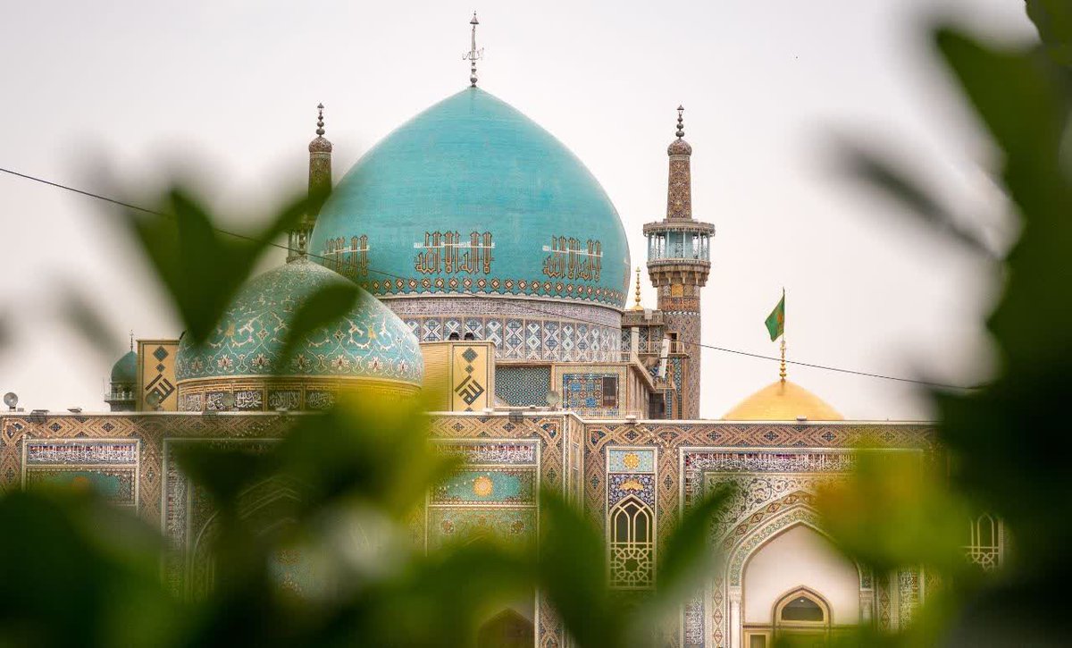 MeysamAnsa35111's tweet image. امام رضا علیه السلام فرمودند:
"اگر مدام به خاطر هر اتفاقی غمگین بشی و غصه بخوری
اهل غم میشی و دیگه غم رهات نمیکنه!"
+گر نکوبی شیشه غم را به سنگ
هفت رنگش میشود هفتاد رنگ....
#ایران_امام_رضا
#بنده_نواز