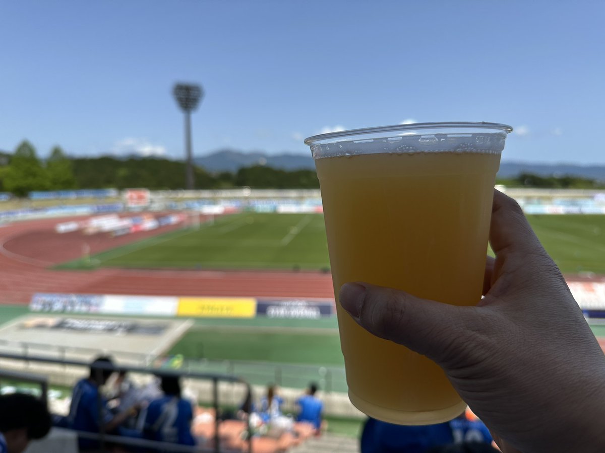 damekichi's tweet photo. 到着
#アスルクラロ沼津 https://t.co/k5YncFS8pQ