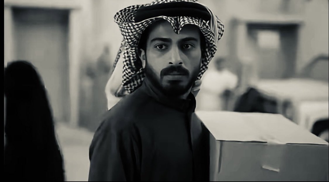 3wxc_'s tweet photo. شفتك معه واقفيت عنكم وصديت
أخاف أموت من القهر في مكاني

ياليتني  ما جيت  شفقٍ  ومريت
وما شفت شوفٍ زاد منه امتحاني

يا مرخص الغالين بالحب يا ليت
أني عرفت نهايتك من زماني

وياليتني ما طعت نفسي وحبيت
حبٍ على ذلّ الغرام يحداني https://t.co/14B9ROKTA2