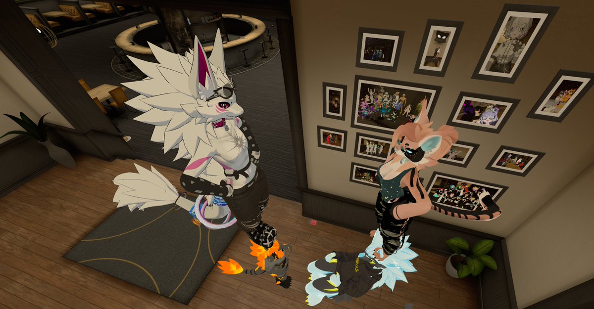 cemetery_skullz's tweet photo. Had a very silly fun time last night <33
.
#VRChat #vrfamily https://t.co/LnkIz8alQY