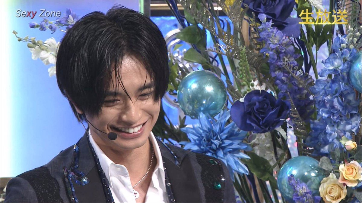 lpslzlSTY's tweet image. 2019年7月6日、七夕の前の夜、THE MUSIC DAYで櫻井くんにふまけんサシメシエピを語り(当時はこのすごさを理解できなかった)、最後に不発弾をカメラに向かってBang💥した瞬間から
#あなたの中島健人くんはどこから