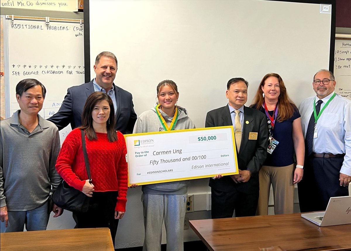 El Monte Union HSD (@elmonteuhsd) on Twitter photo Congratulations to <a href="/RosemeadPanther/">Rosemead High School</a> senior Carmen Ung, a future tech trailblazer and advocate for equity in STEM, has earned a $50,000 <a href="/SCE/">SCE</a> Scholarship and a QuestBridge Match to <a href="/Yale/">Yale University</a> University, where she’ll study computer science or engineering. Visit buff.ly/XuFgiDl Congratulations to <a href="/RosemeadPanther/">Rosemead High School</a> senior Carmen Ung, a future tech trailblazer and advocate for equity in STEM, has earned a $50,000 <a href="/SCE/">SCE</a> Scholarship and a QuestBridge Match to <a href="/Yale/">Yale University</a> University, where she’ll study computer science or engineering. Visit buff.ly/XuFgiDl