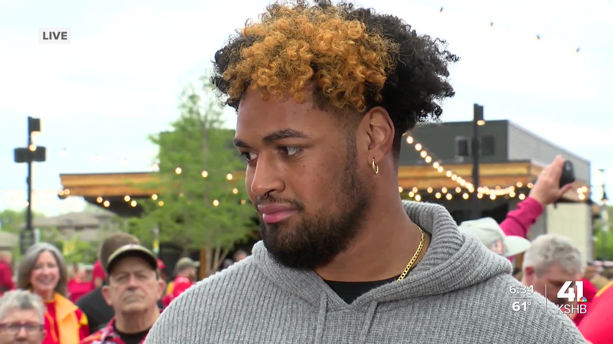 KSHB 41 News (@kshb41) on Twitter photo VIDEO | Newly minted Chiefs first-round draft pick OT Josh Simmons talked with <a href="/CKnuteKSHB/">Caitlin Knute-KSHB 41 News</a>Ā at Chicken N Pickle. Watch below.
kshb.com/sports/footbal⦠VIDEO | Newly minted Chiefs first-round draft pick OT Josh Simmons talked with <a href="/CKnuteKSHB/">Caitlin Knute-KSHB 41 News</a> at Chicken N Pickle. Watch below.
kshb.com/sports/footbalā¦
