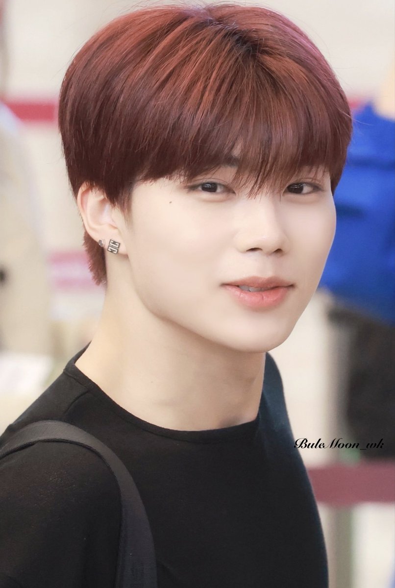 250425✈️ HQ

#PARKGUNWOOK #박건욱 #朴乾煜 #パクゴヌク #ZEROBASEONE #ZB1 #제로베이스원