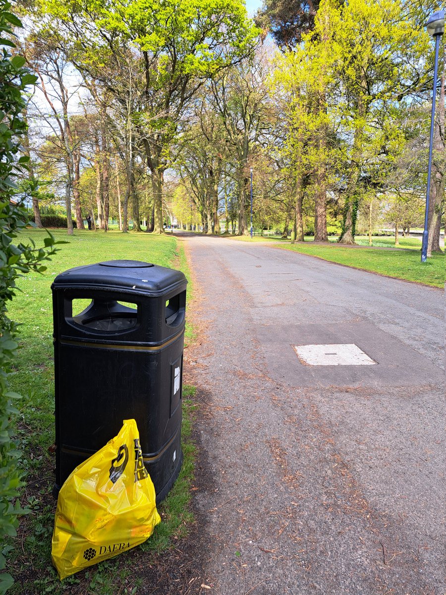 Karen Douglas (@karendouglas_ni) on Twitter photo Enjoyed the sunshine in Ward Park over the past few days. Report made to <a href="/ANDborough/">ArdsandNorthDown</a> Parks' Department seeking clearance of the litter in the water that I could not reach 🚮 🦆 🪿 #leavenotrace #lovewhereyouvisit #LoveBangor Enjoyed the sunshine in Ward Park over the past few days. Report made to <a href="/ANDborough/">ArdsandNorthDown</a> Parks' Department seeking clearance of the litter in the water that I could not reach 🚮 🦆 🪿 #leavenotrace #lovewhereyouvisit #LoveBangor