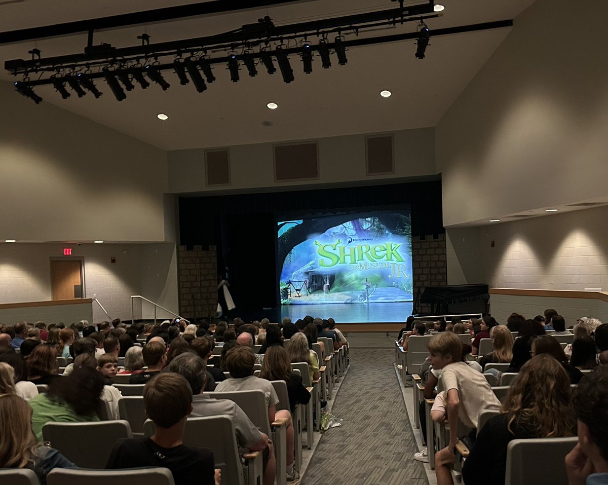 Dr. Chris Longo (@drchrislongo) on Twitter photo Packed house for night # 2. Shrek The Musical Jr. <a href="/PineHollowMS/">Pine Hollow Middle School</a> Tickets still available for tomorrow’s matinee, 1:00pm. Packed house for night # 2. Shrek The Musical Jr. <a href="/PineHollowMS/">Pine Hollow Middle School</a> Tickets still available for tomorrow’s matinee, 1:00pm.