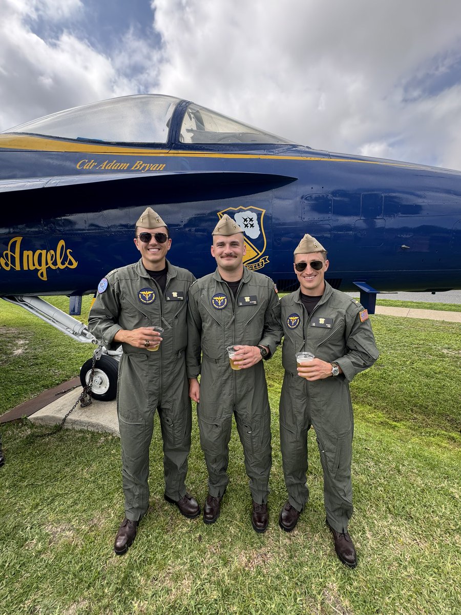 TyJohnson_21's tweet image. Honeyyyy.. where is my super suit?! 🏄🏽‍♂️